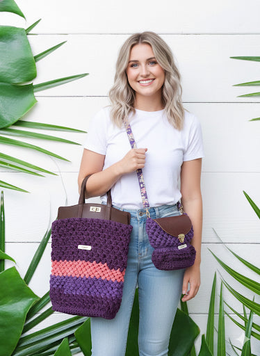 Get ready for Christmas! Buy any Woman’s Working tote & get a free mini-crossbody purse! Dec.19-25 th only